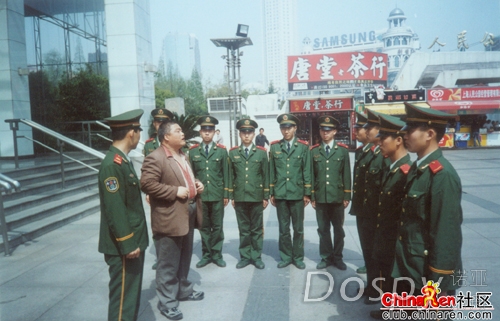 百度胖老师吧上海市公 安局轨道交通分局石宇玉老师求救 微信抖音快手百度**百科图片视频知道搜索上海胖老师 ...