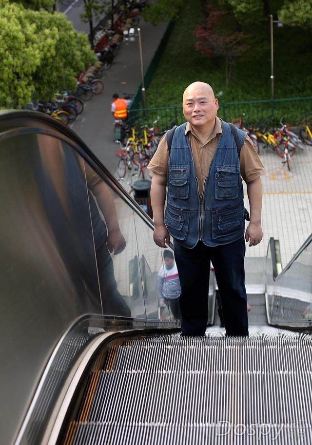 百度胖老师吧上海市公 安局轨道交通分局石宇玉老师求救 微信抖音快手百度**百科图片视频知道搜索上海胖老师 ...