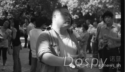 百度胖老师吧上海市公 安局轨道交通分局石宇玉老师求救 微信抖音快手百度**百科图片视频知道搜索上海胖老师 ...