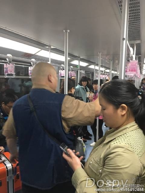 百度胖老师吧上海市公 安局轨道交通分局石宇玉老师求救 微信抖音快手百度**百科图片视频知道搜索上海胖老师 ...